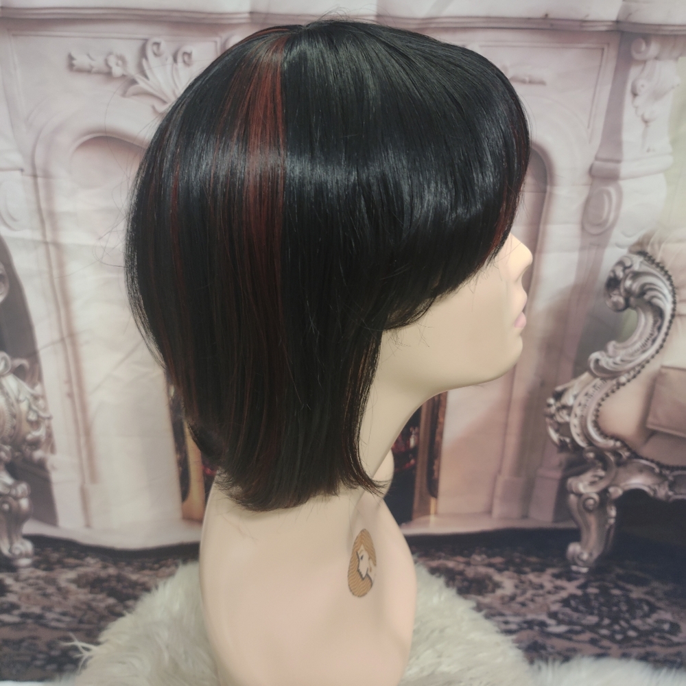 Wig - Picture 3 of 6